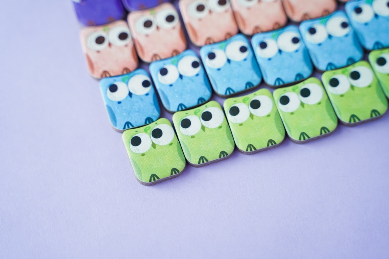 Omi Owl Counter Set